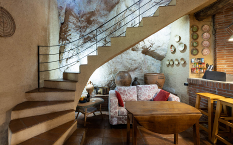 Unprotected stairs to first floor 